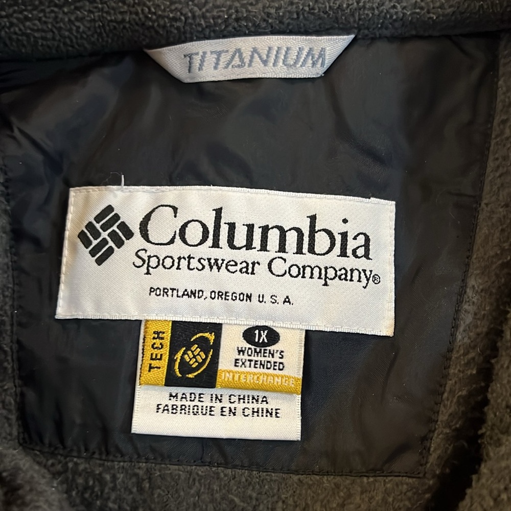 Columbia Women's Interchangeable Tech Jacket - image 3